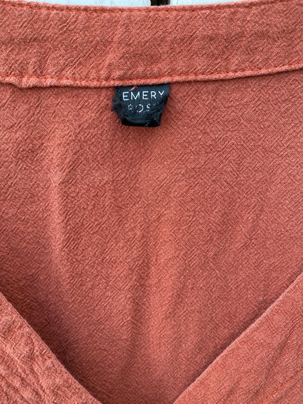 Button-Front 100% Cotton V-Neck Peplum Blouse in Rust - Picture 2 of 4